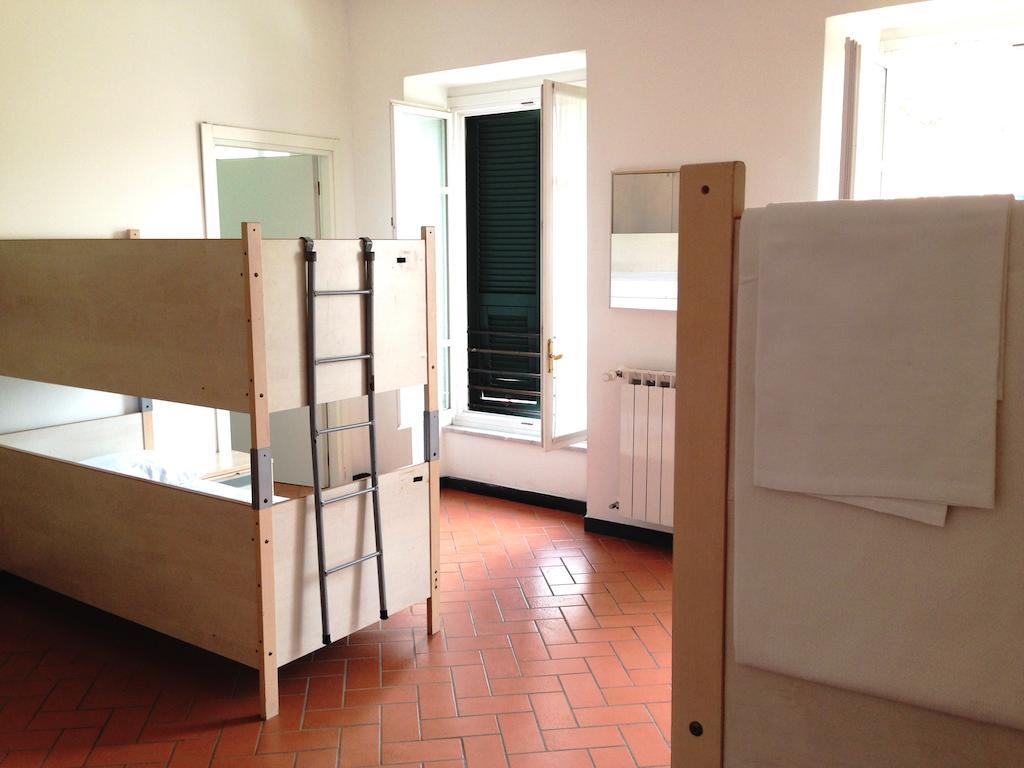 Ospitalia Del Mare Hostel Леванто Номер фото