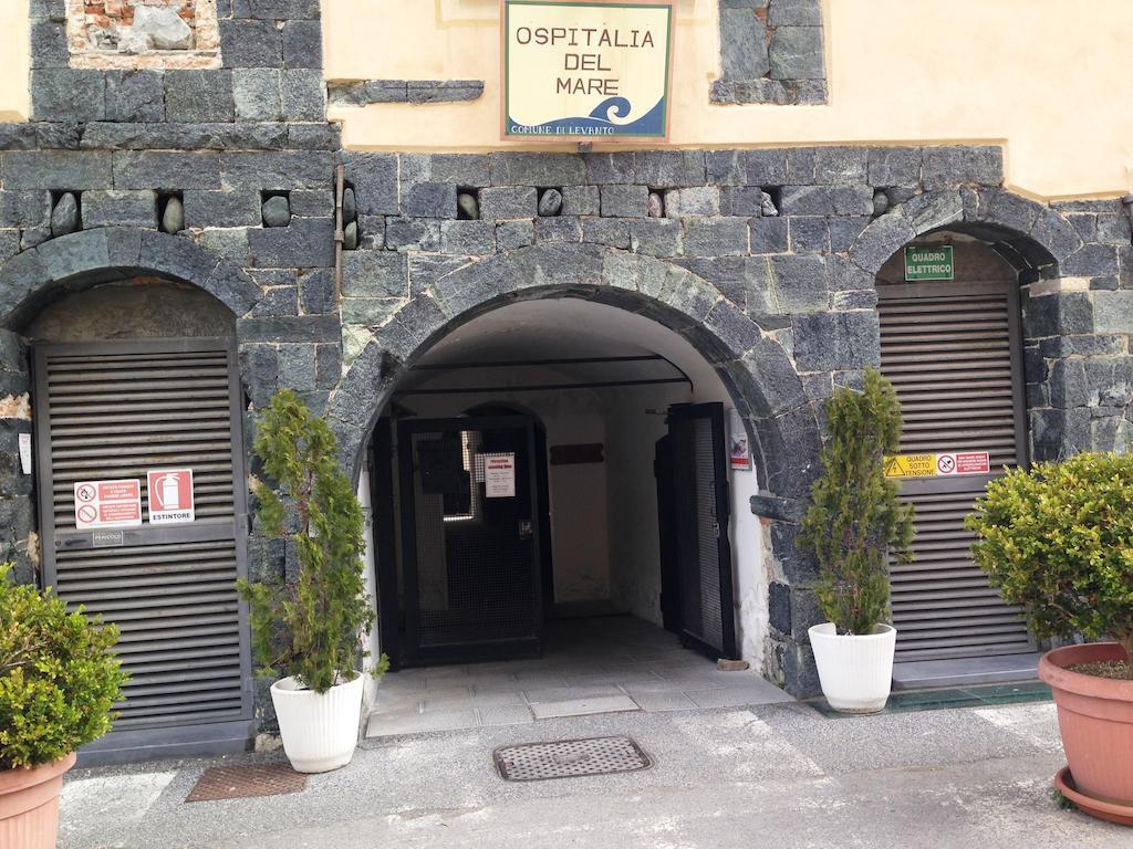 Ospitalia Del Mare Hostel Леванто Экстерьер фото