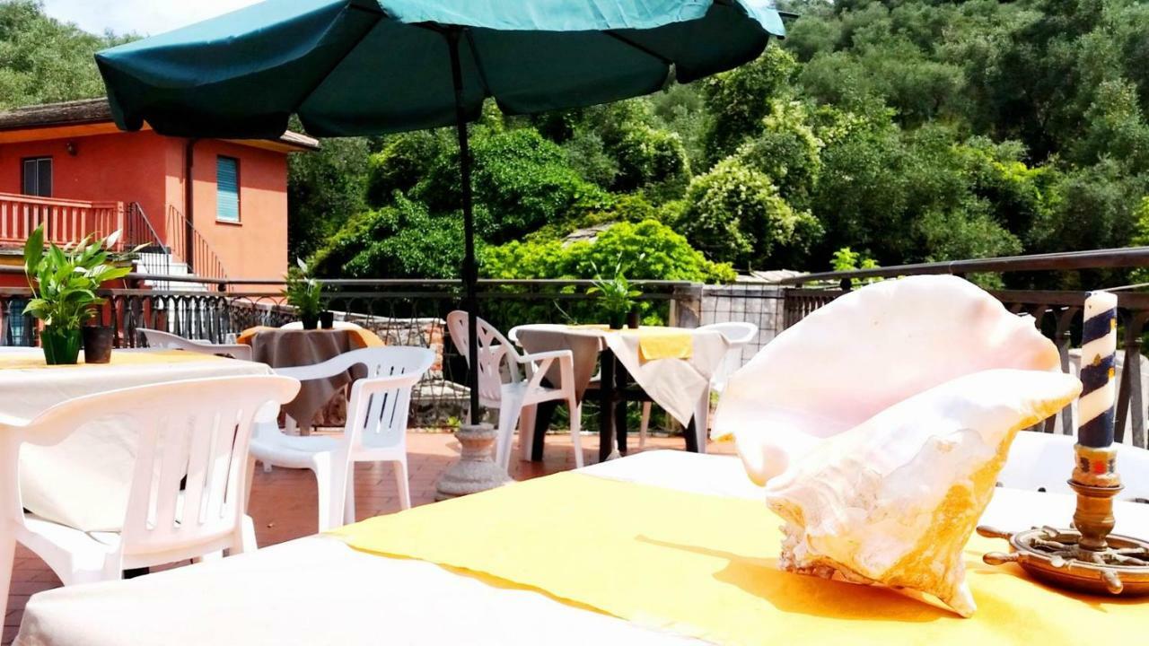 Ospitalia Del Mare Hostel Леванто Экстерьер фото